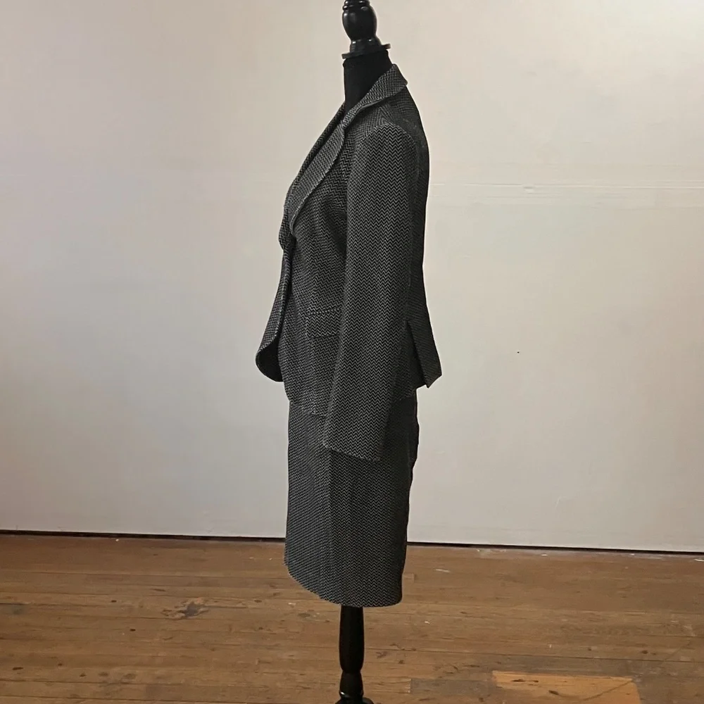 Armani Collezioni Blzck And White Chevron Suit - Picture 7 of 17